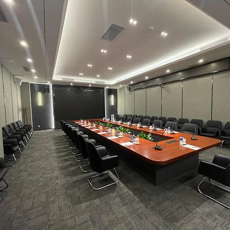 Beijing Jingyi Hotel Экстерьер фото
