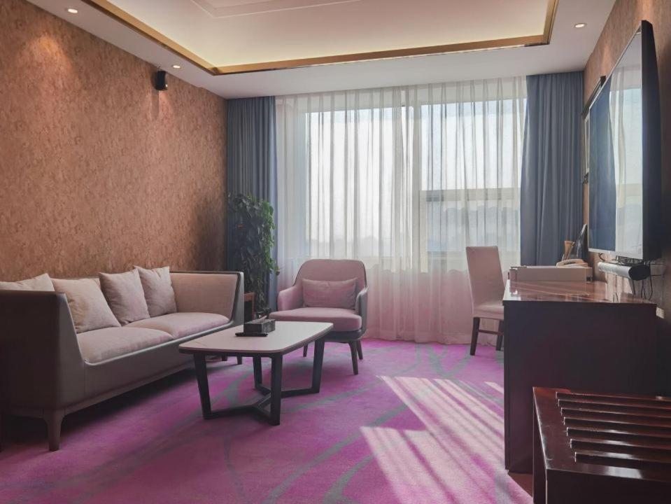 Beijing Jingyi Hotel Экстерьер фото